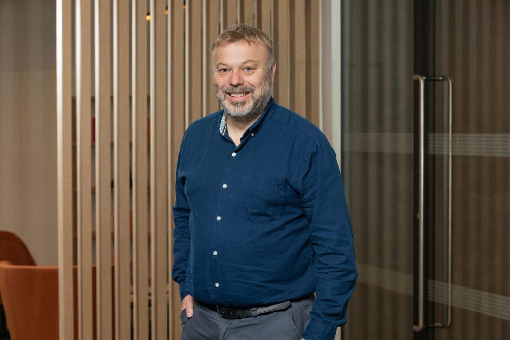 Julian Owens - Stonehouse